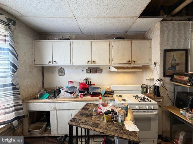 421 E 28TH ST, Baltimore, MD 21218