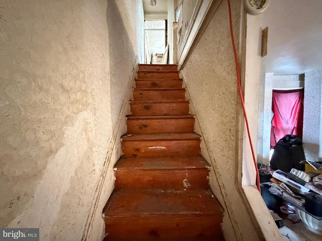 Image 14 of property listing at 421 E 28TH ST, Baltimore, MD 21218