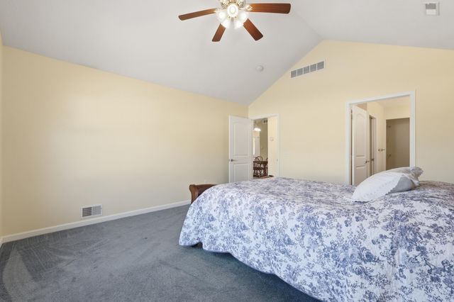 5315 Fawn Creek Drive SW, Wyoming, MI 49418