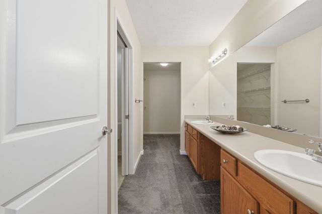 5315 Fawn Creek Drive SW, Wyoming, MI 49418