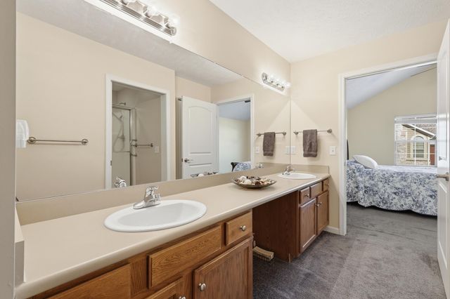 5315 Fawn Creek Drive SW, Wyoming, MI 49418