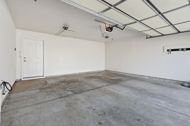 5315 Fawn Creek Drive SW, Wyoming, MI 49418