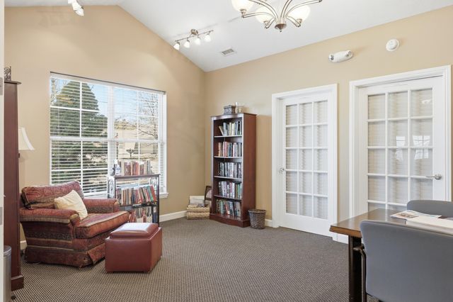 5315 Fawn Creek Drive SW, Wyoming, MI 49418