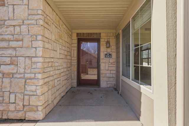 5315 Fawn Creek Drive SW, Wyoming, MI 49418