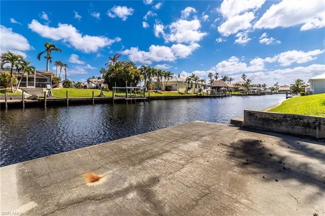 2523 24th PL, Cape Coral, FL 33904