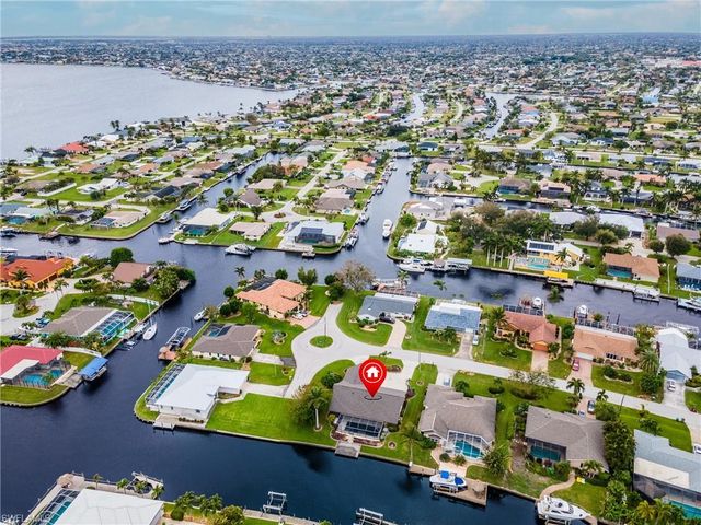 2523 24th PL, Cape Coral, FL 33904