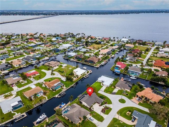2523 24th PL, Cape Coral, FL 33904