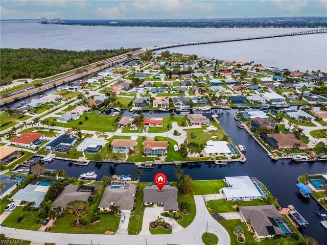 2523 24th PL, Cape Coral, FL 33904