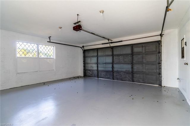 2523 24th PL, Cape Coral, FL 33904