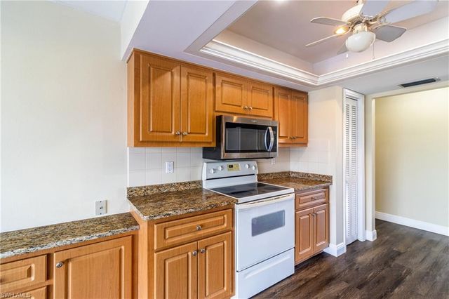 2523 24th PL, Cape Coral, FL 33904