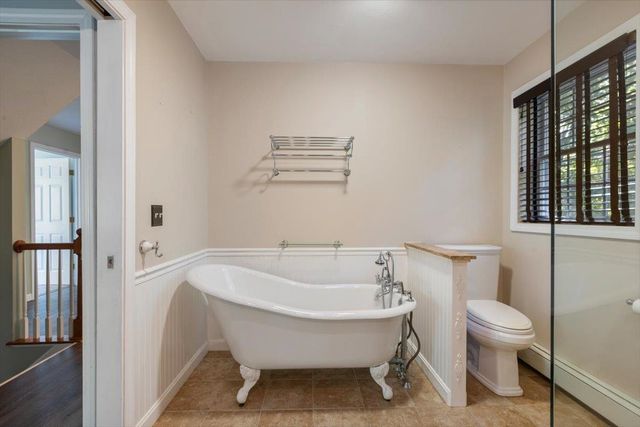 10 Kings Grant Drive, Atkinson, NH 03811