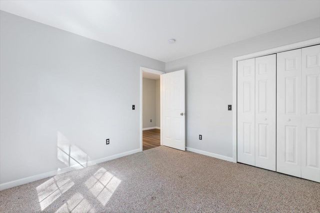 10 Kings Grant Drive, Atkinson, NH 03811