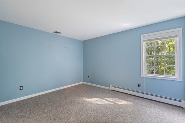 10 Kings Grant Drive, Atkinson, NH 03811