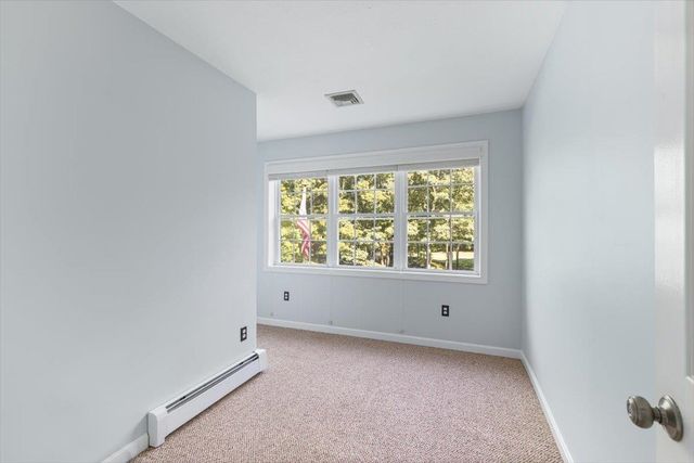 10 Kings Grant Drive, Atkinson, NH 03811