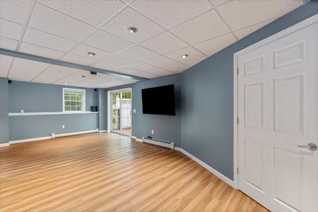 10 Kings Grant Drive, Atkinson, NH 03811