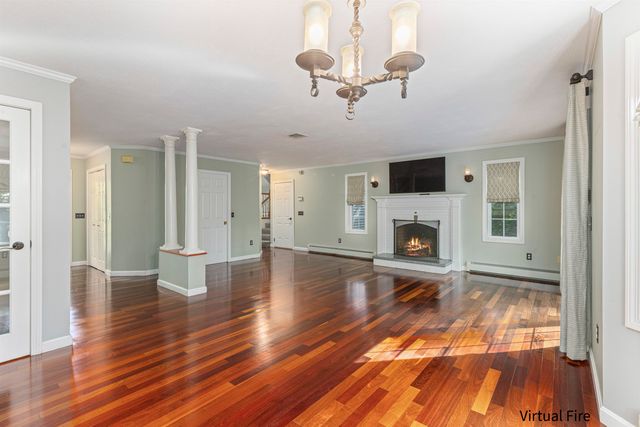 10 Kings Grant Drive, Atkinson, NH 03811
