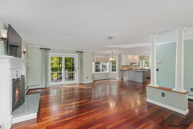 10 Kings Grant Drive, Atkinson, NH 03811