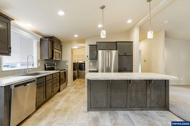 2125 Nocturne Ct SE, Salem, OR 97306