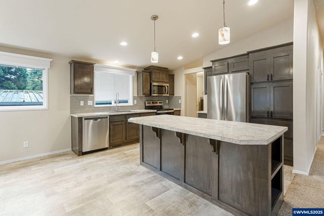 2125 Nocturne Ct SE, Salem, OR 97306