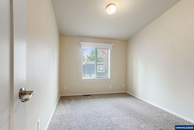 2125 Nocturne Ct SE, Salem, OR 97306