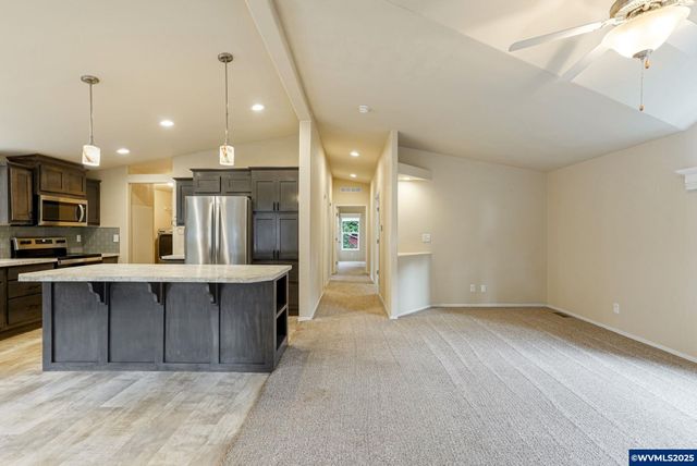 2125 Nocturne Ct SE, Salem, OR 97306