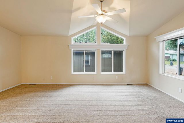 2125 Nocturne Ct SE, Salem, OR 97306