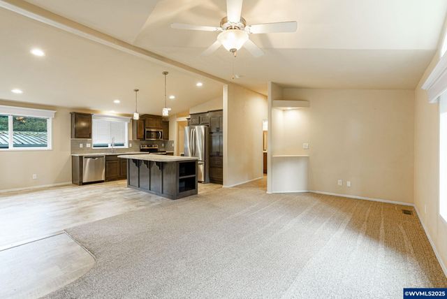 2125 Nocturne Ct SE, Salem, OR 97306