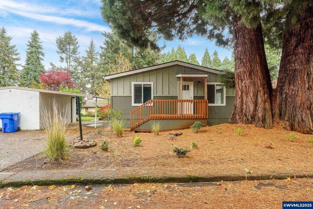 2125 Nocturne Ct SE, Salem, OR 97306