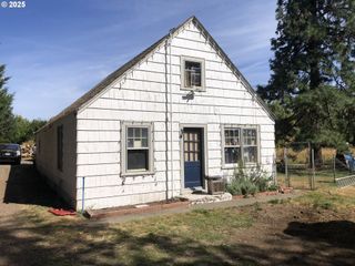 88793 TERRITORIAL Rd, Elmira, OR 97437