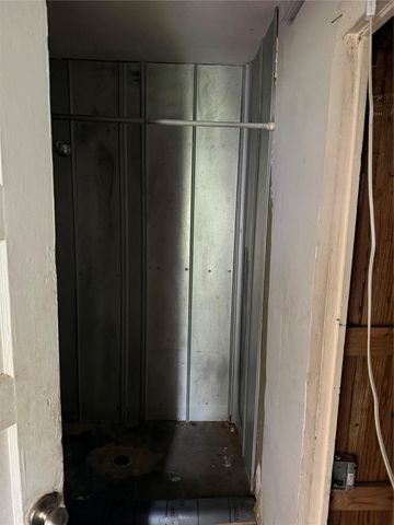 805 W Avenue C, Lampasas, TX 76550