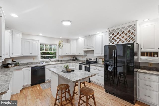 616 HICKORY CIR, La Plata, MD 20646
