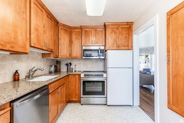 952 E 3385 S, Salt Lake City, UT 84106