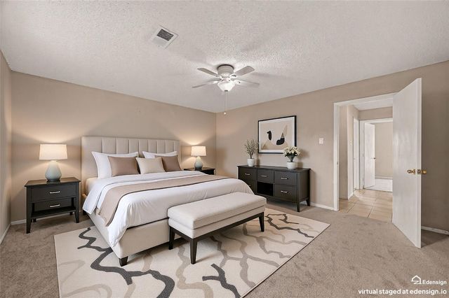 1001 N Shepherd Drive, Baytown, TX 77520