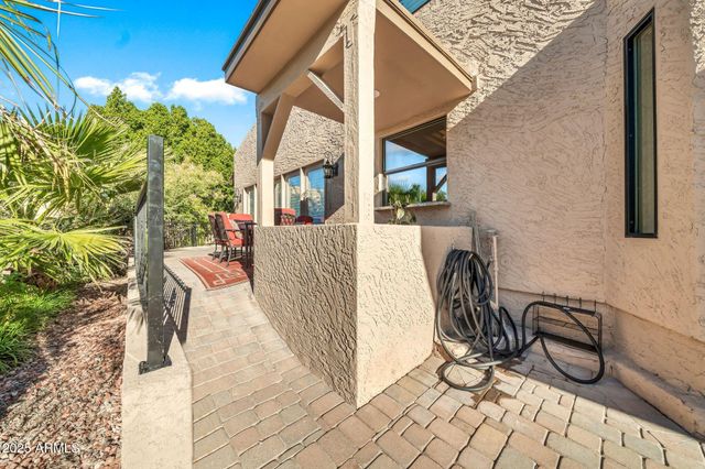 1139 E Coral Gables Drive, Phoenix, AZ 85022