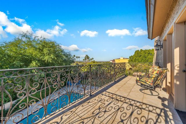 1139 E Coral Gables Drive, Phoenix, AZ 85022