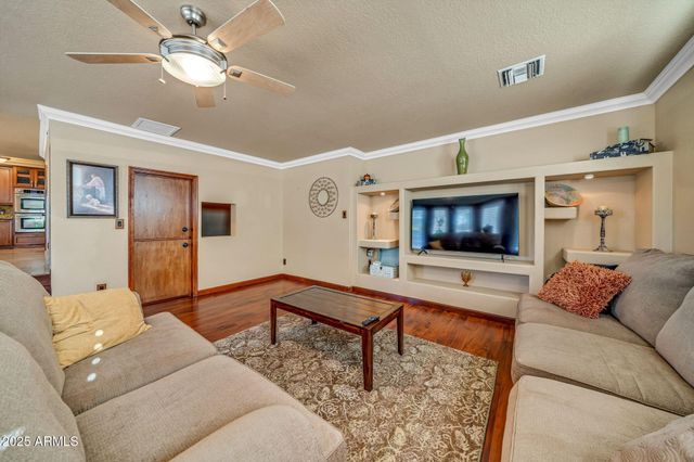 1139 E Coral Gables Drive, Phoenix, AZ 85022