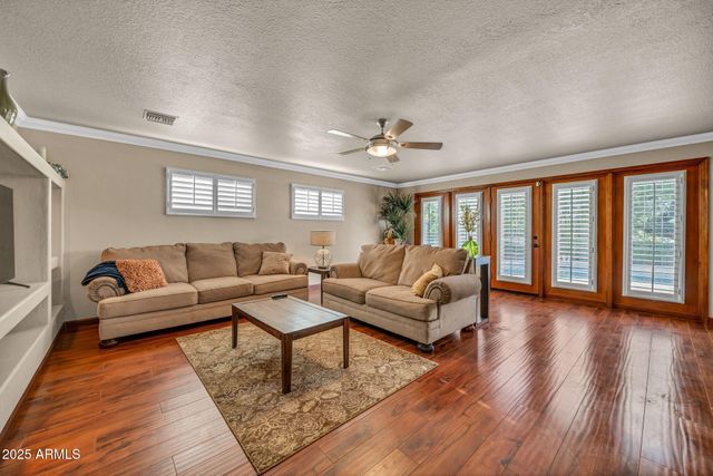 1139 E Coral Gables Drive, Phoenix, AZ 85022