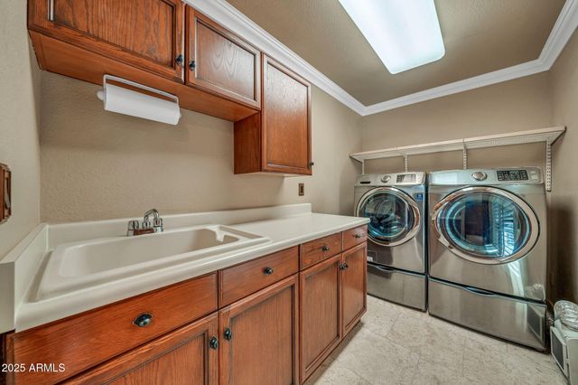 1139 E Coral Gables Drive, Phoenix, AZ 85022