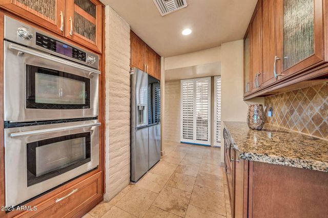 1139 E Coral Gables Drive, Phoenix, AZ 85022