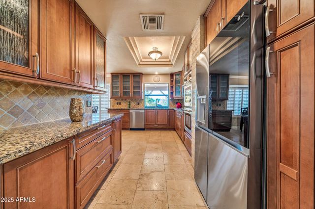 1139 E Coral Gables Drive, Phoenix, AZ 85022