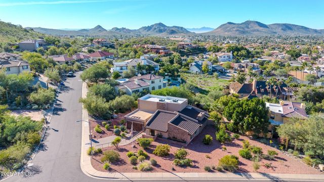 1139 E Coral Gables Drive, Phoenix, AZ 85022