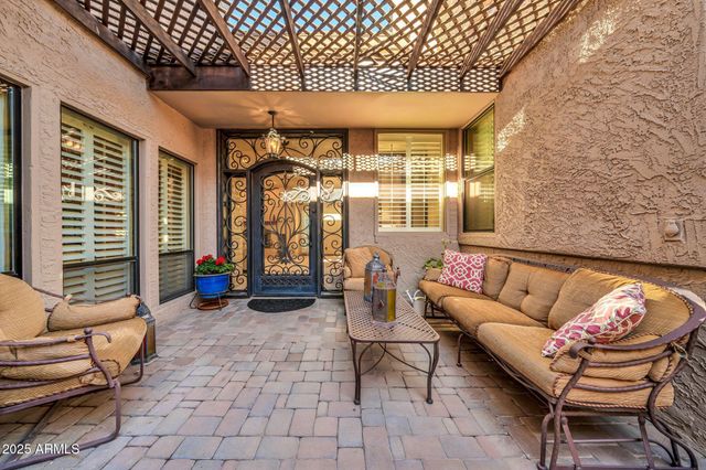 1139 E Coral Gables Drive, Phoenix, AZ 85022