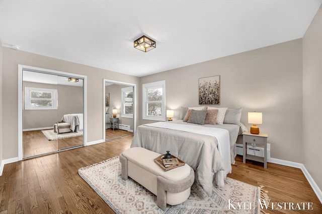 1122 W Green Street, Hastings, MI 49058