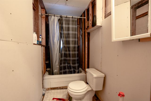 1349 De Wolf Street, Des Moines, IA 50316