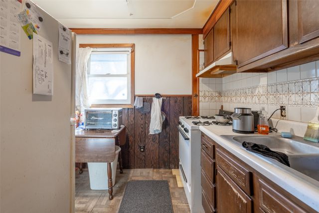 1349 De Wolf Street, Des Moines, IA 50316