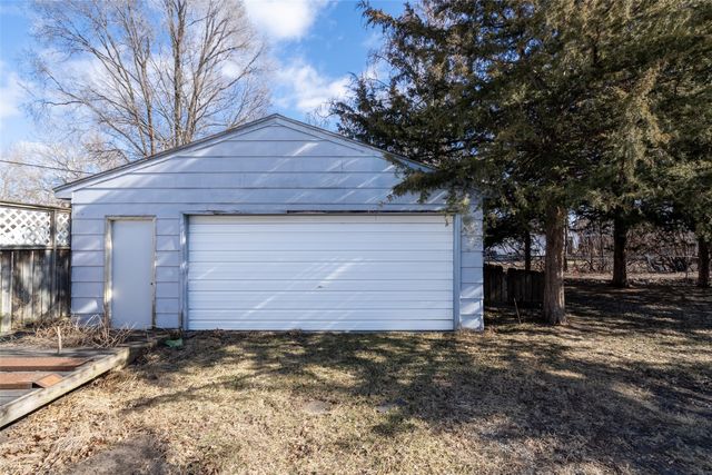 1349 De Wolf Street, Des Moines, IA 50316