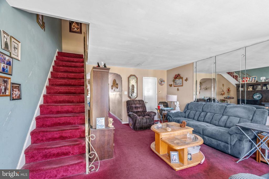 6251 MARSDEN ST, PHILADELPHIA, PA 19135 — photo 5