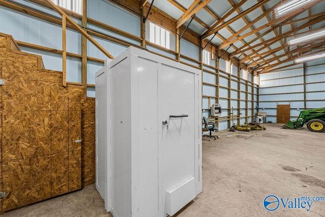 4071 Whorton Bend Road, Gadsden, AL 35901