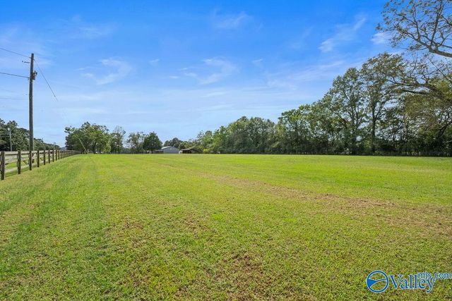 4071 Whorton Bend Road, Gadsden, AL 35901