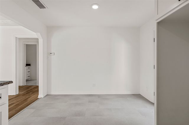 1104 W 10th Street, Mcgregor, TX 76657